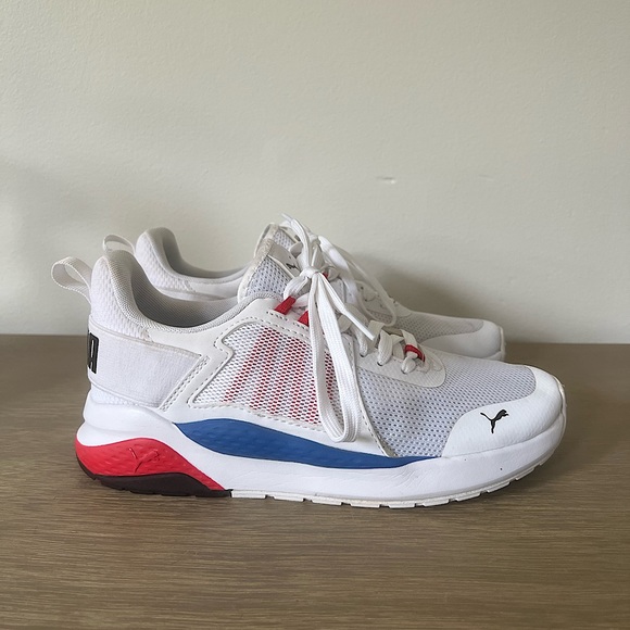 Puma soft foam sneakers - Picture 1 of 4